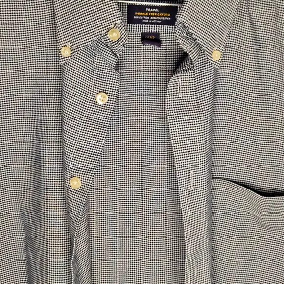 Men's Stafford Button Down Shirt in a dark blue and white design. 16 1/2 - 32/33 - Picture 6 of 10